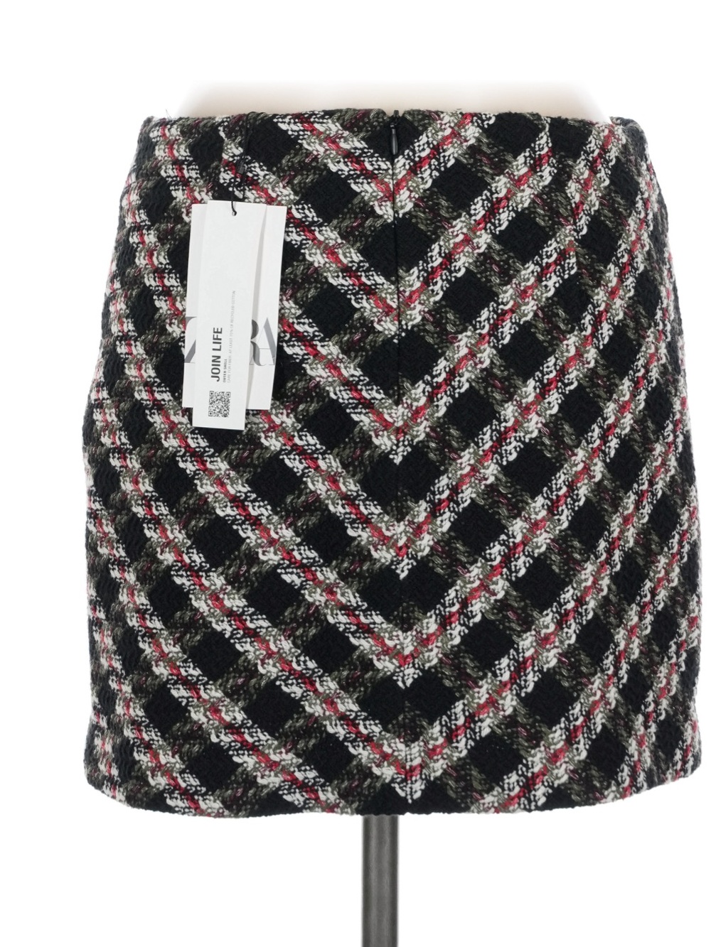 Zara NWT Tweed Plaid Mini Skirt Zip Pocket Black White Red Medium - Picture 3 of 5
